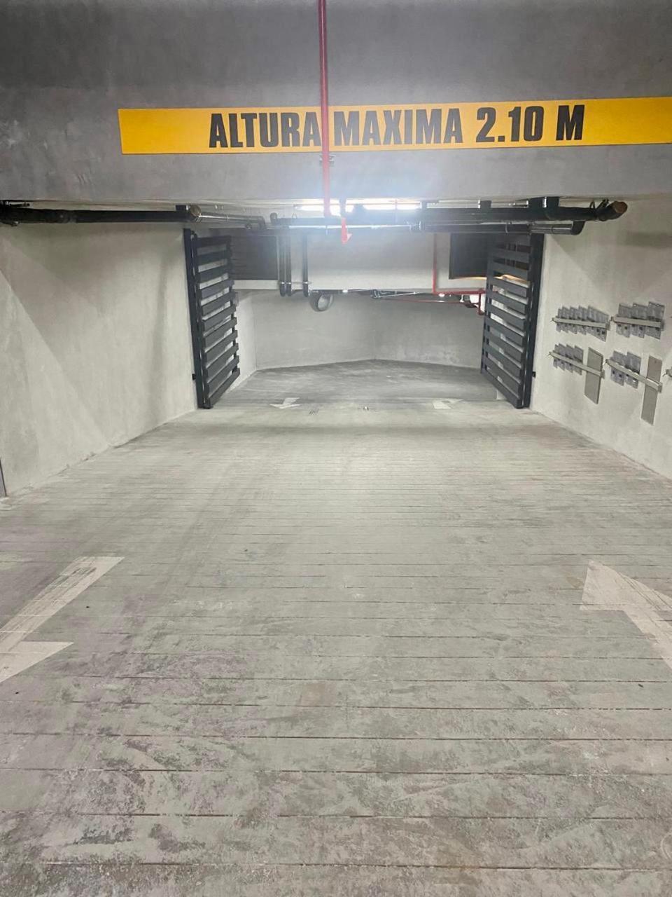 Premium Miro * Lima